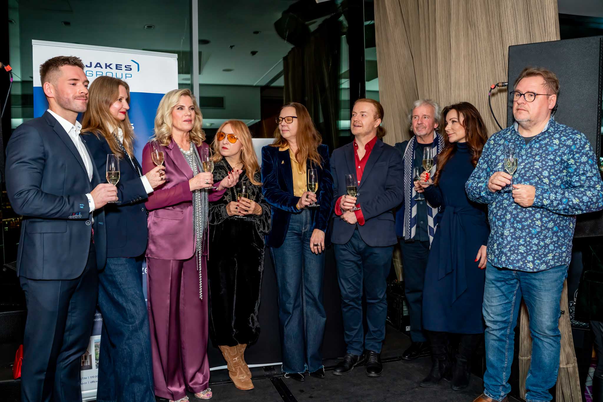 Leona Machálková: Jakeš Group podpořila můj klip nečekaným způsobem!