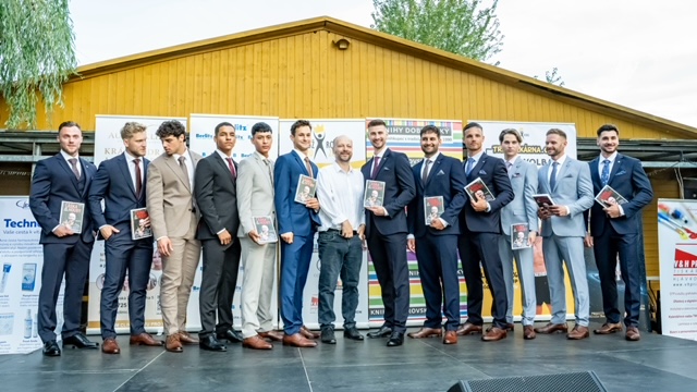 Václav Láska v obležení žen. Způsobila to houbová kuchařka.